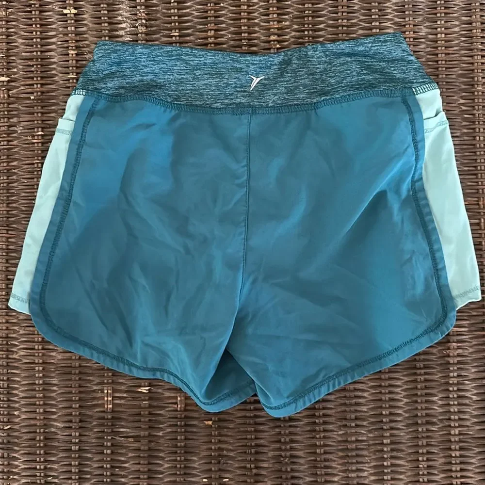Old Navy Active Shorts Girl’s M (8) Teal Elastic Waist Pockets Built-In Liner